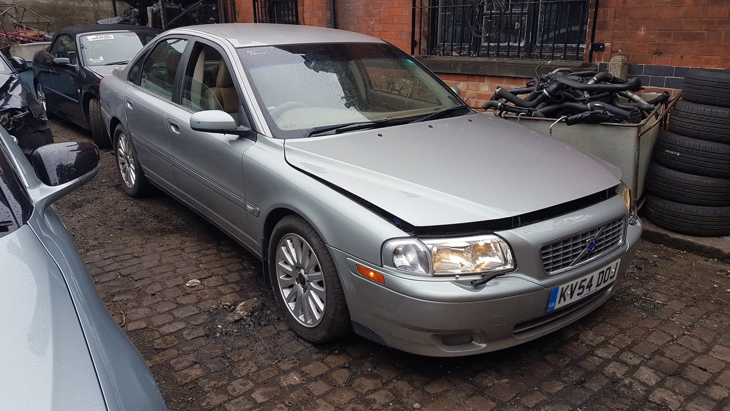 2001 - 2006 Volvo S80  Saloon BREAKING FOR SPARES
