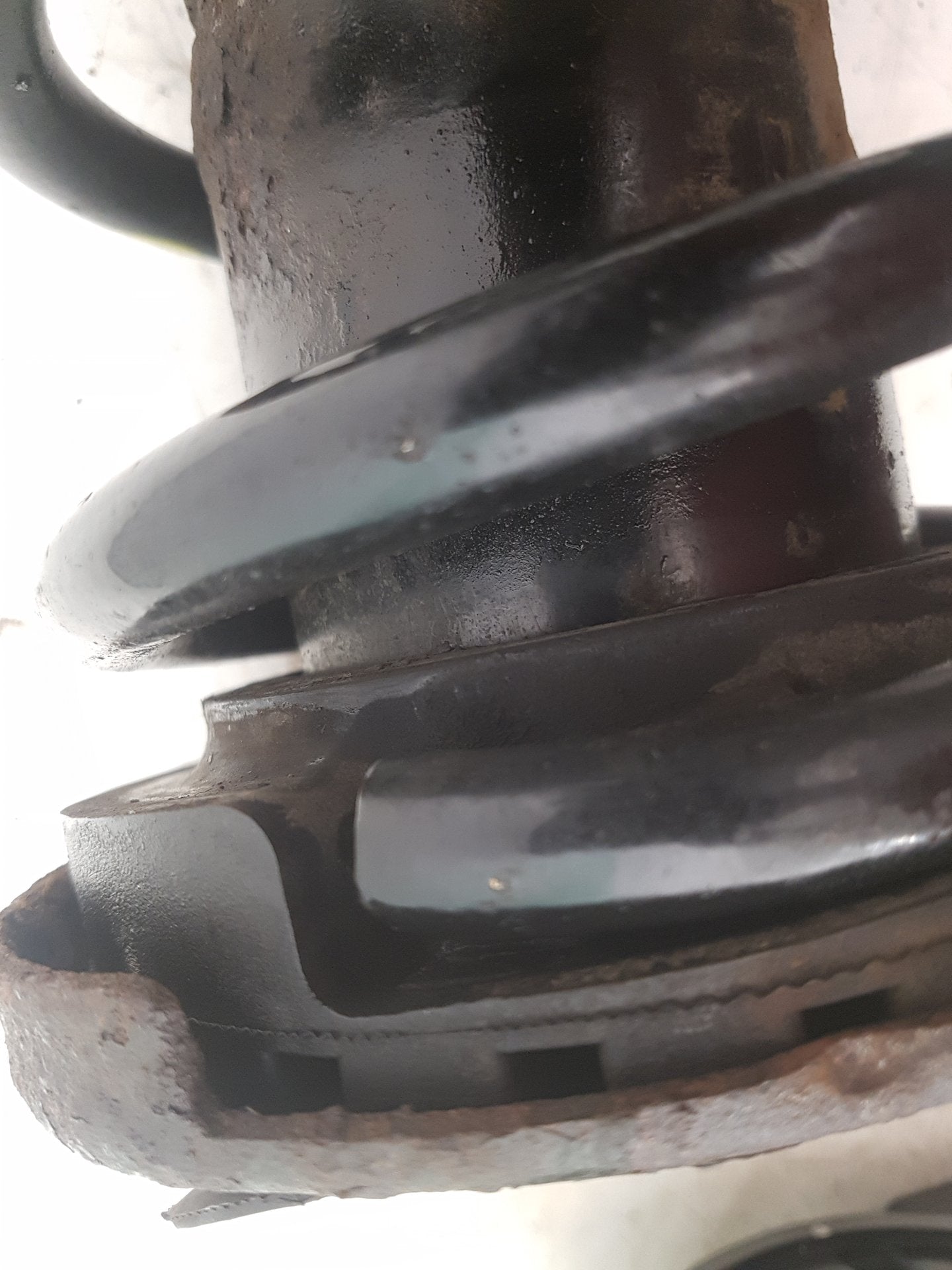 2008 - 2013 Volvo XC60 I 156 Estate REAR COIL SPRING (EITHER SIDE) 31280483