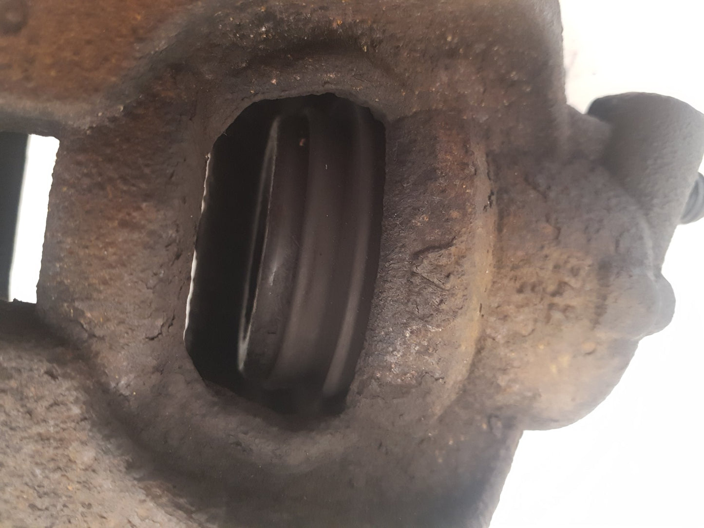 2012 Volvo S60  Saloon Right Front Caliper 8603754