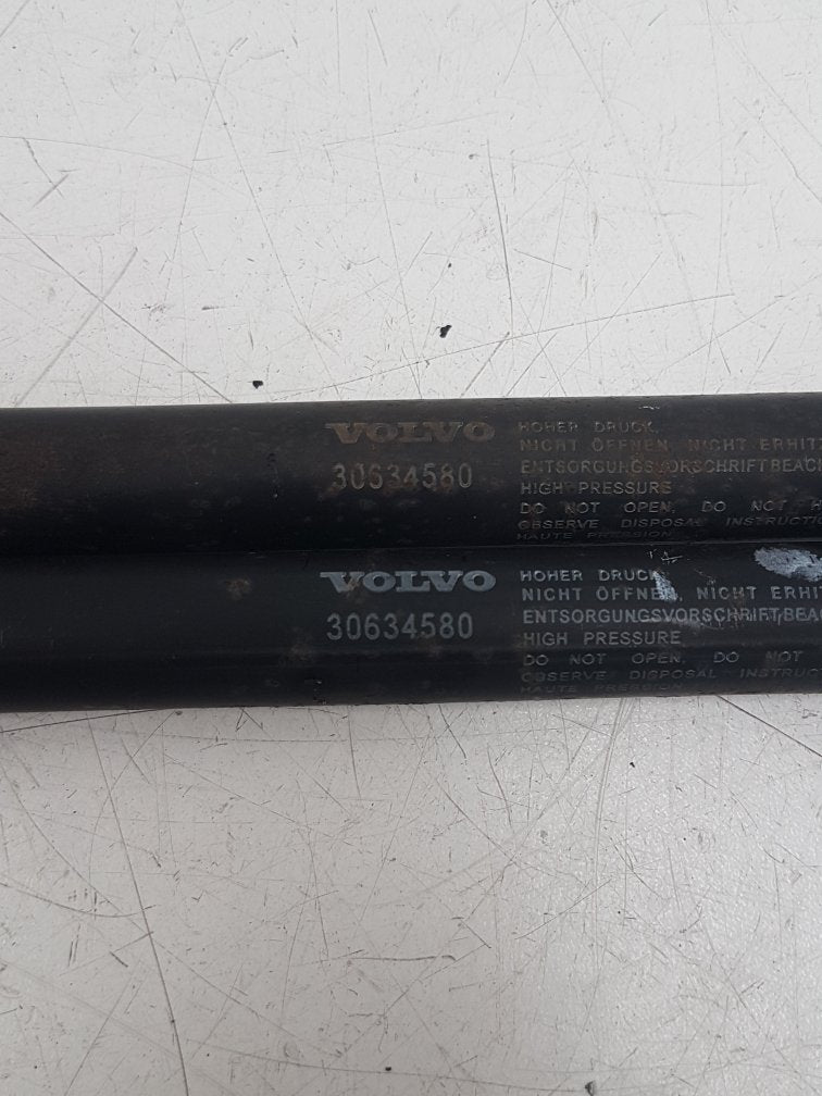 2005 - 2010 Volvo XC90  Estate TAILGATE STRUTS/RAMS - PAIR 30634580