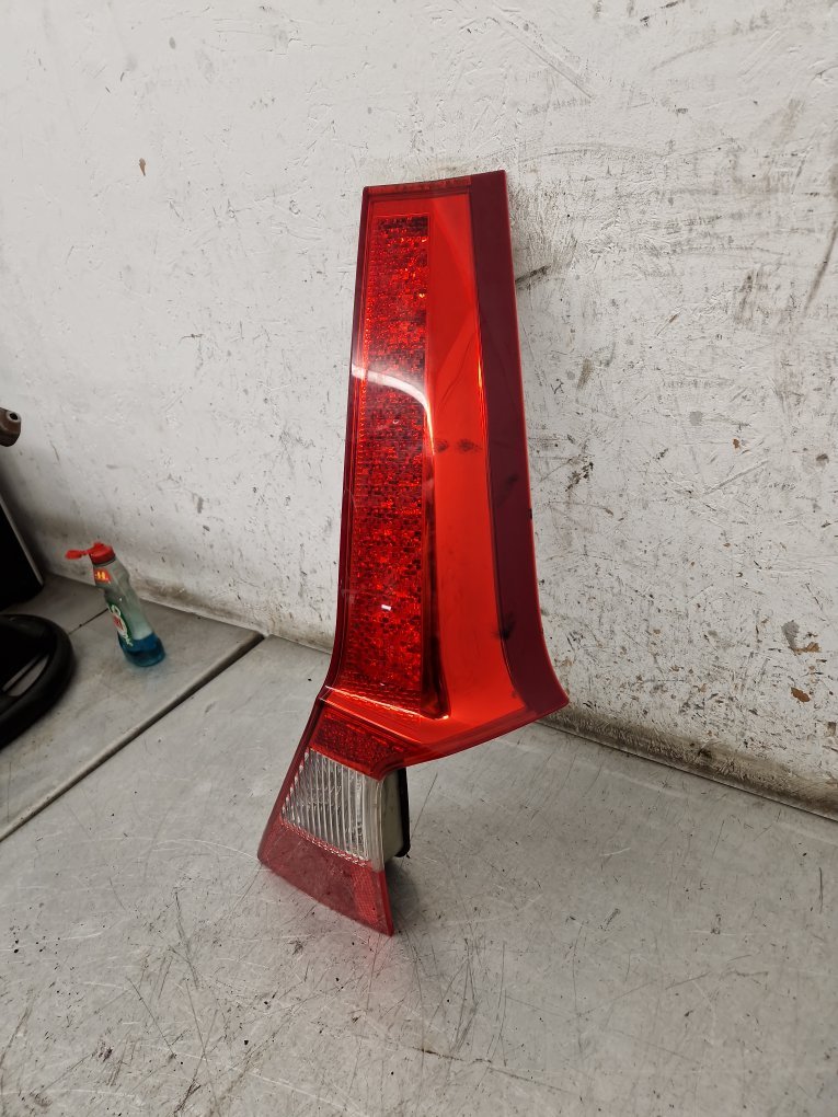 2010 - 2015 Volvo V70  Estate Right Taillight 31395068