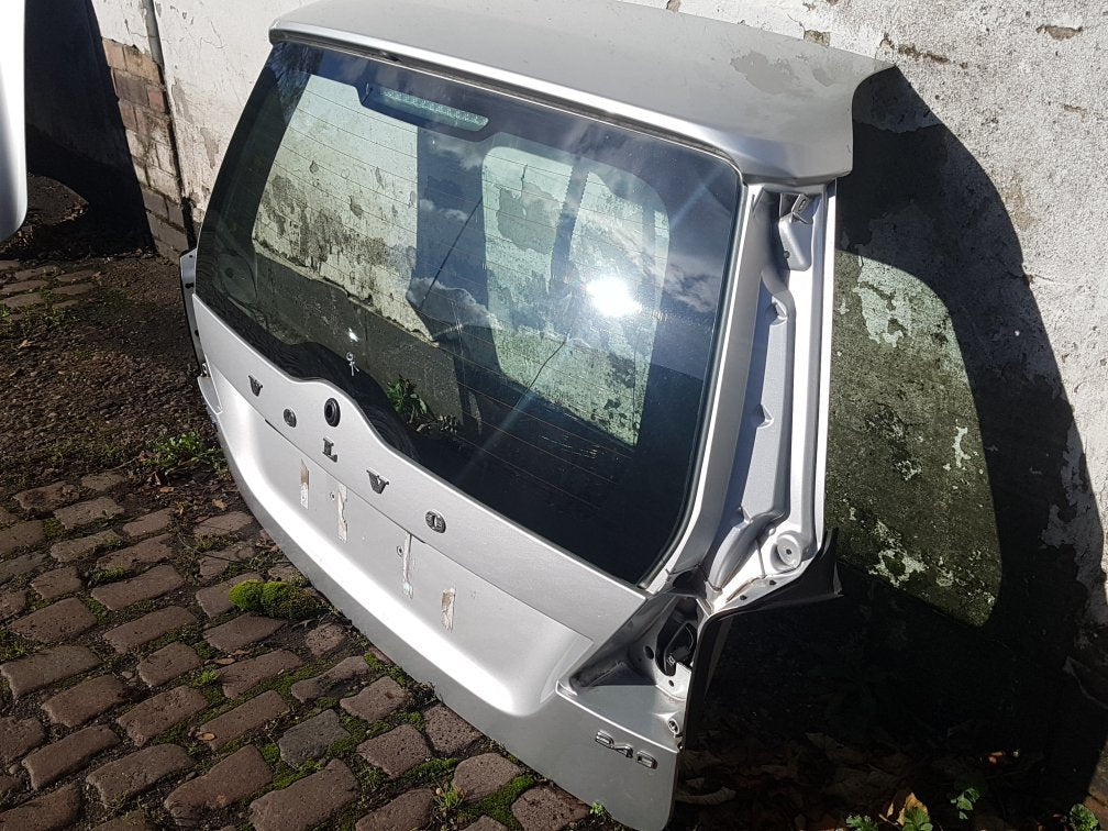2008 - 2016 Volvo V70 III 135 Estate Tailgate 426 SILVER
