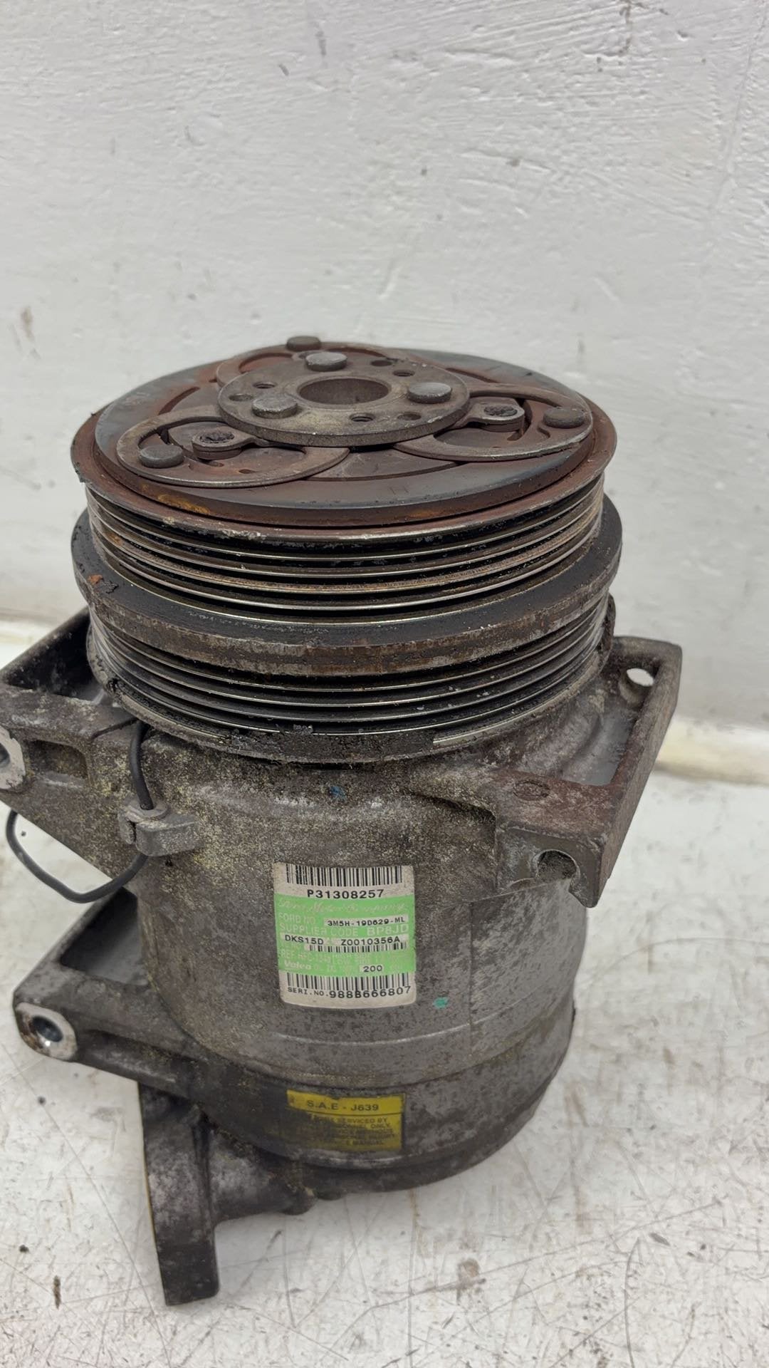 2005 - 2009 Volvo S40  Saloon A/C Compressor 31308257