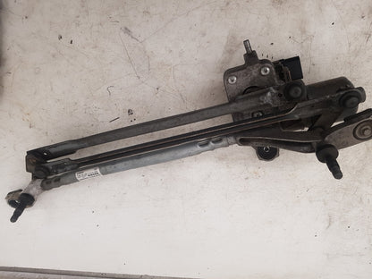 2013 - 2016 Volvo V40 III 525 Hatchback WIPER MOTOR (FRONT) & LINKAGE 3397021424