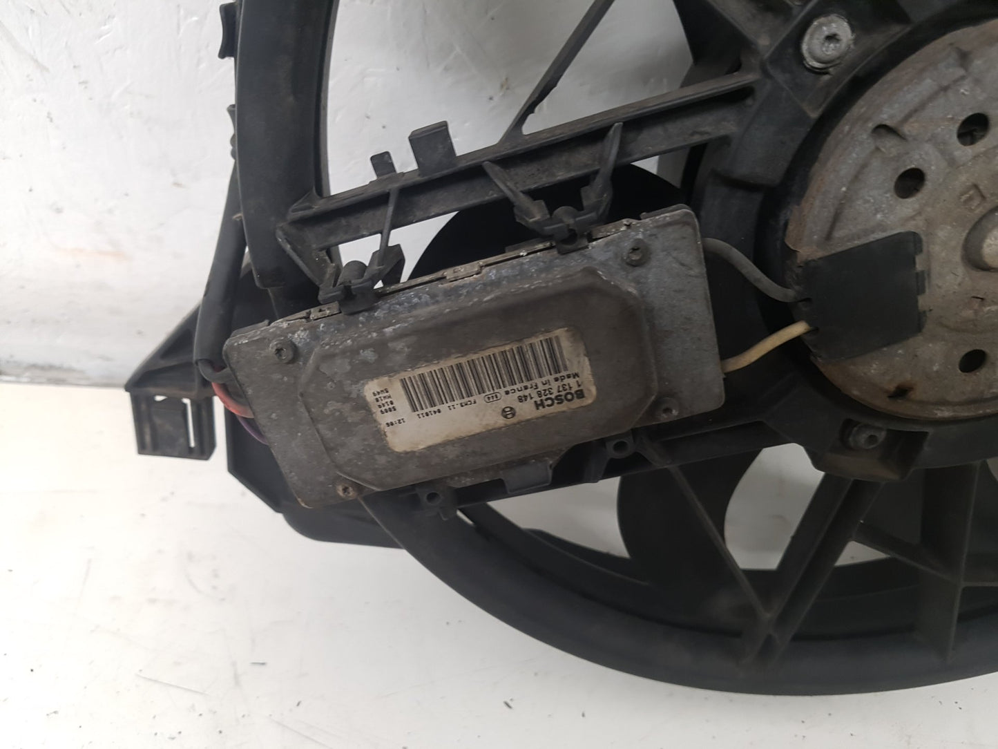 2008 - 2009 Volvo C70  Convertible RADIATOR FAN & COWLING (A/C CAR) 3M5H8C607UH