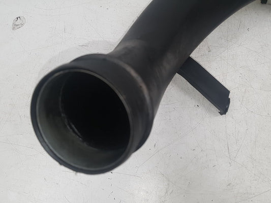 2010 - 2015 Volvo S60   Intercooler Pipe 31261343