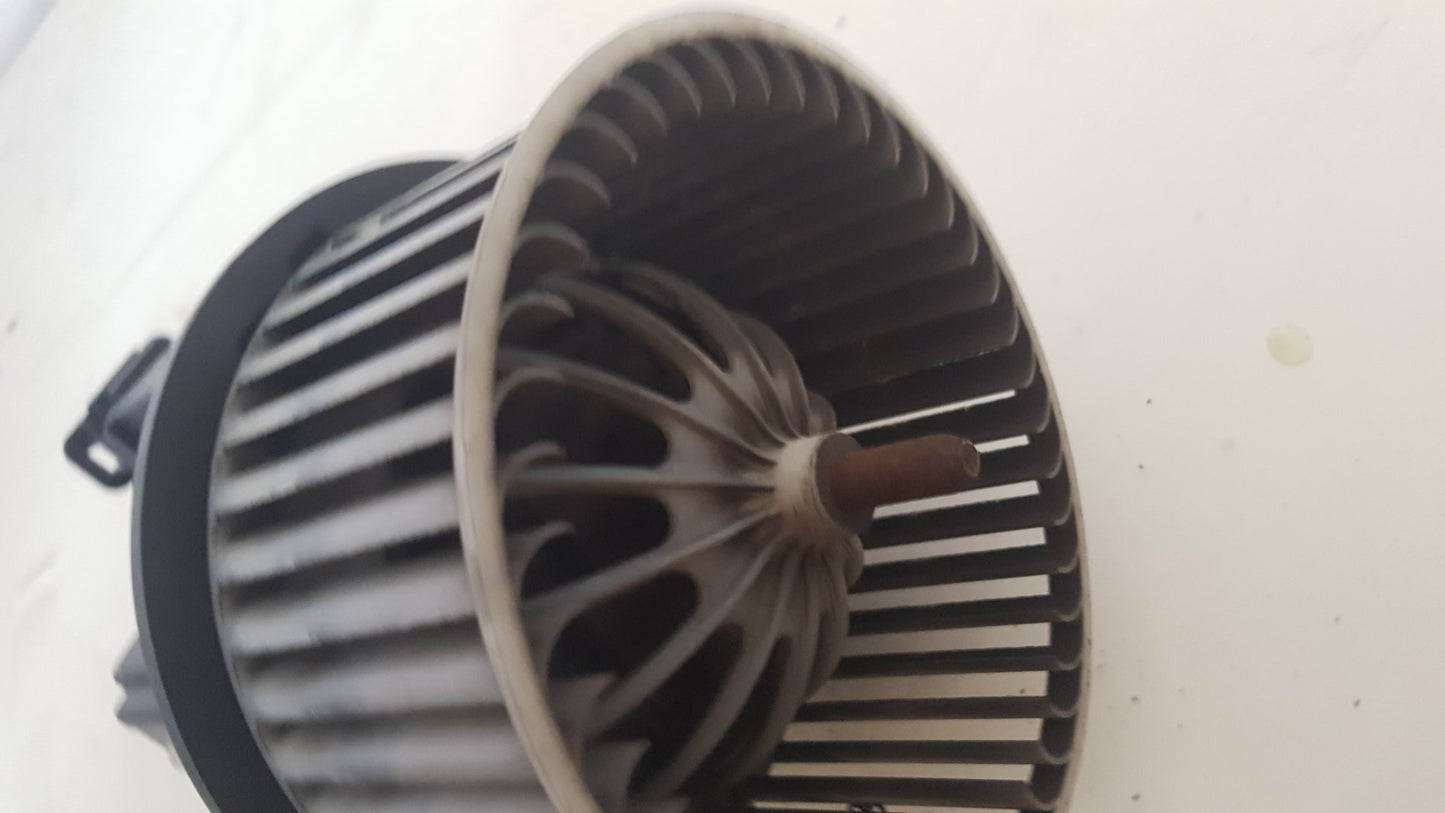 2009 - 2013 Volvo V60  Estate Blower Motor 31291517