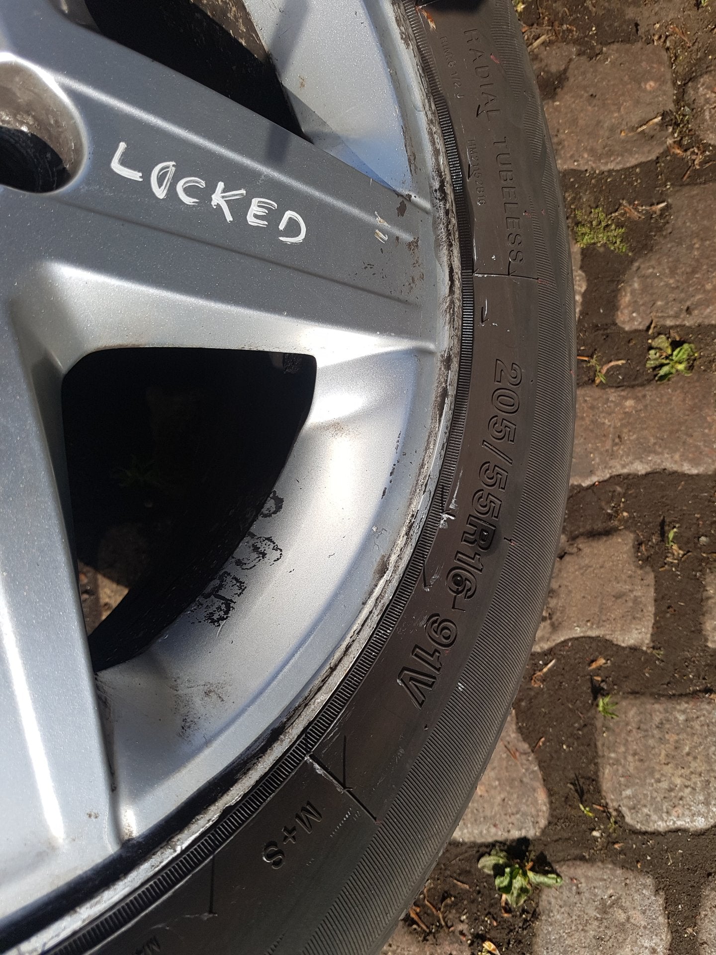 2005 - 2012 Volvo S40  Saloon Alloy Wheel 30671413  16 CERYX