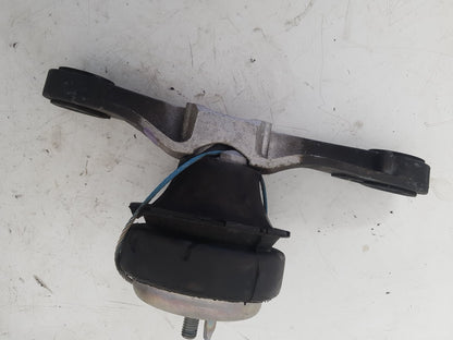 2015 - 2019 Volvo V40 Cross Country  Hatchback Left Engine Mount 326E06C