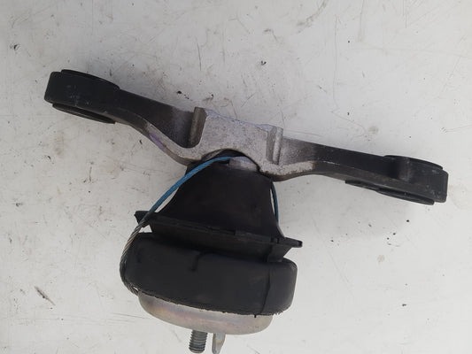 2015 - 2019 Volvo V40 Cross Country  Hatchback Left Engine Mount 326E06C