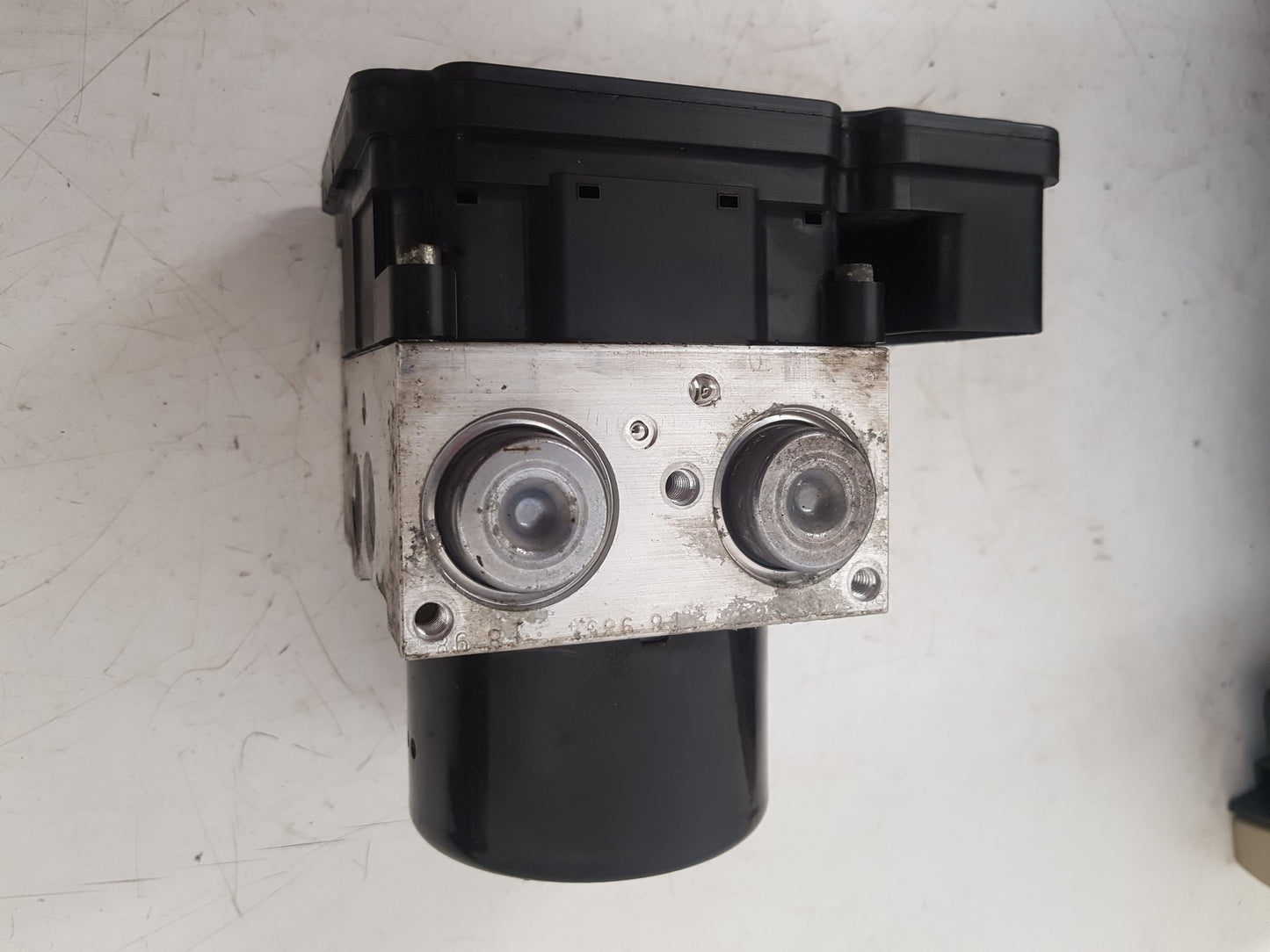 2007 - 2010 Volvo V70  Estate ABS Pump/Modulator 31261142