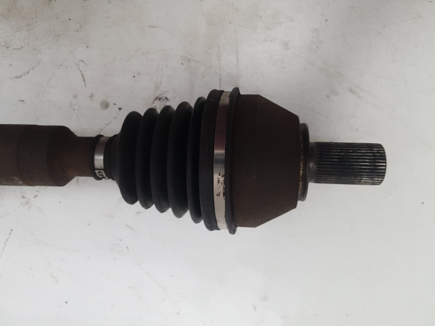 2008 - 2013 Volvo XC60 I 156 Estate DRIVESHAFT - PASSENGER FRONT (MANUAL) (ABS) 36051318