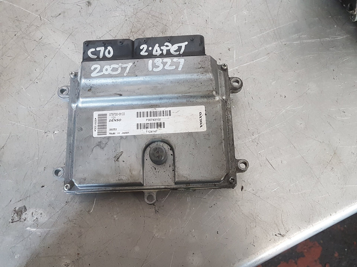 2006 - 2008 Volvo C70  Convertible Engine ECU 30743102