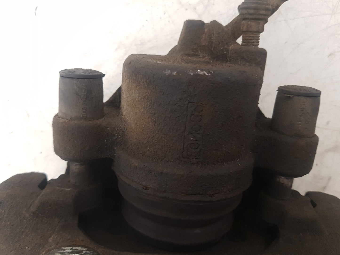 2006 - 2012 Volvo C30  Hatchback Right Front Caliper 36000485