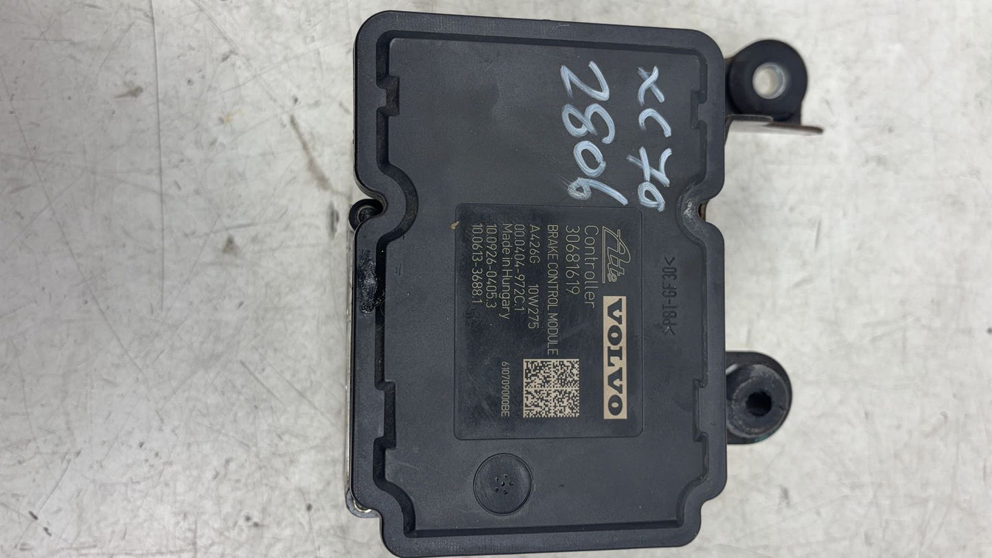 2010 Volvo XC70  Estate ABS Pump/Modulator 30681619