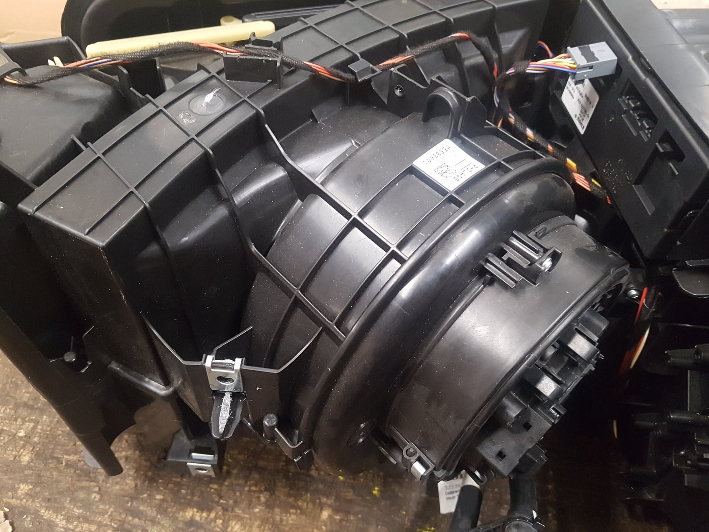2017 - 2026 Volvo V60 II 225 Estate INTERIOR HEATER 32226263