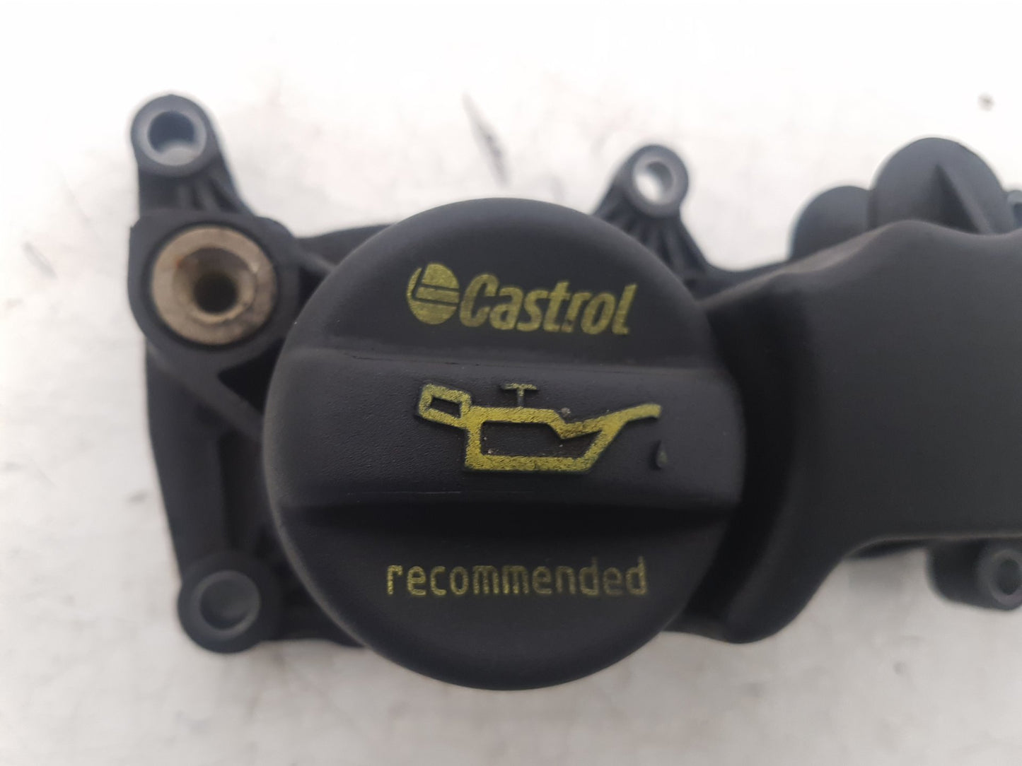 2005 - 2012 Volvo S40  Saloon ROCKER VALVE COVER 9660281080