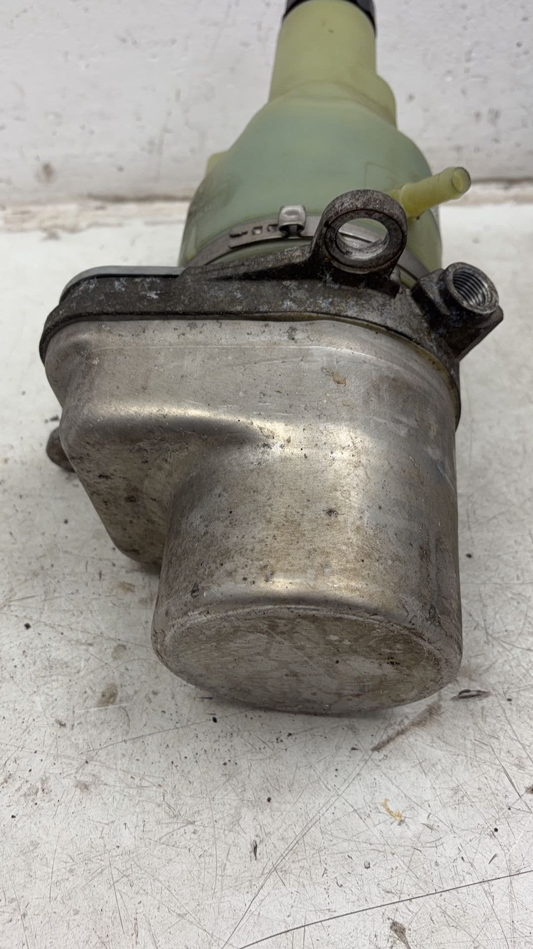 2010 - 2012 Volvo V50   Estate Power Steering Pump 31202089
