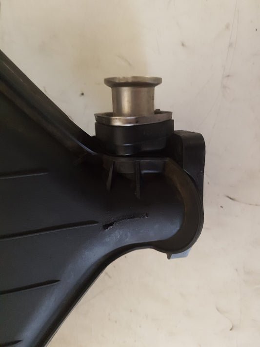 2012 - 2015 Volvo V40  Hatchback ROCKER VALVE COVER 6ASIEMENS005