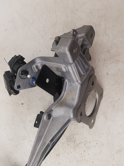 2010 - 2017 Volvo XC60  Estate Brake Pedal 31329060