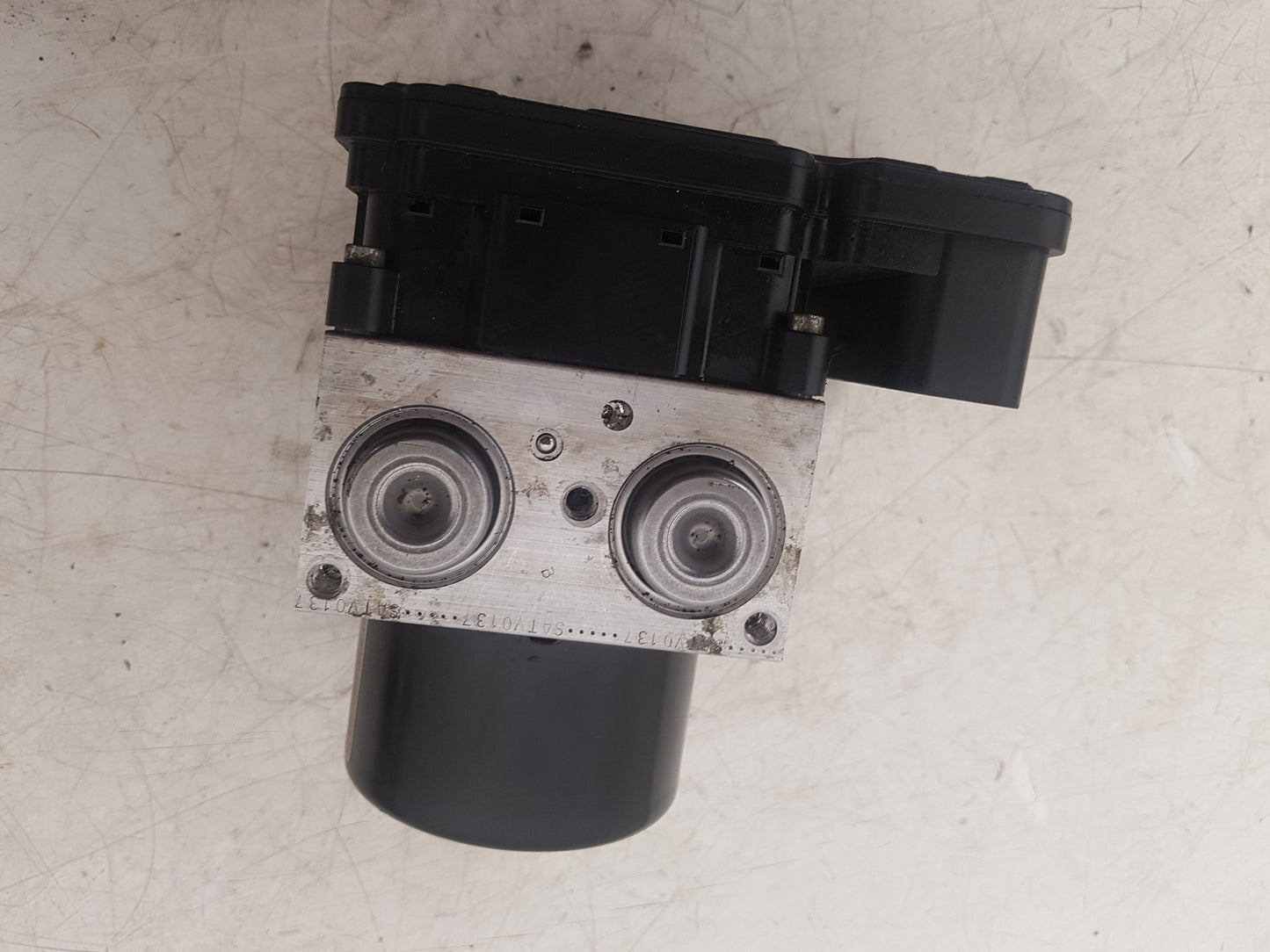 2008 - 2016 Volvo V70  Estate ABS Pump/Modulator 30681619