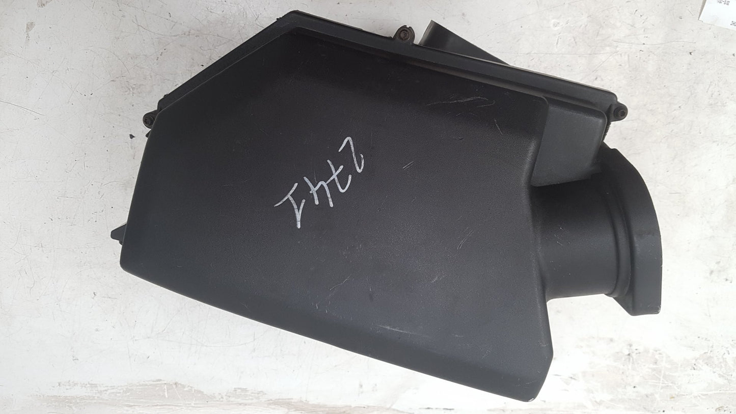 2010 - 2013 Volvo V60  Estate Air Filter Box 31370671