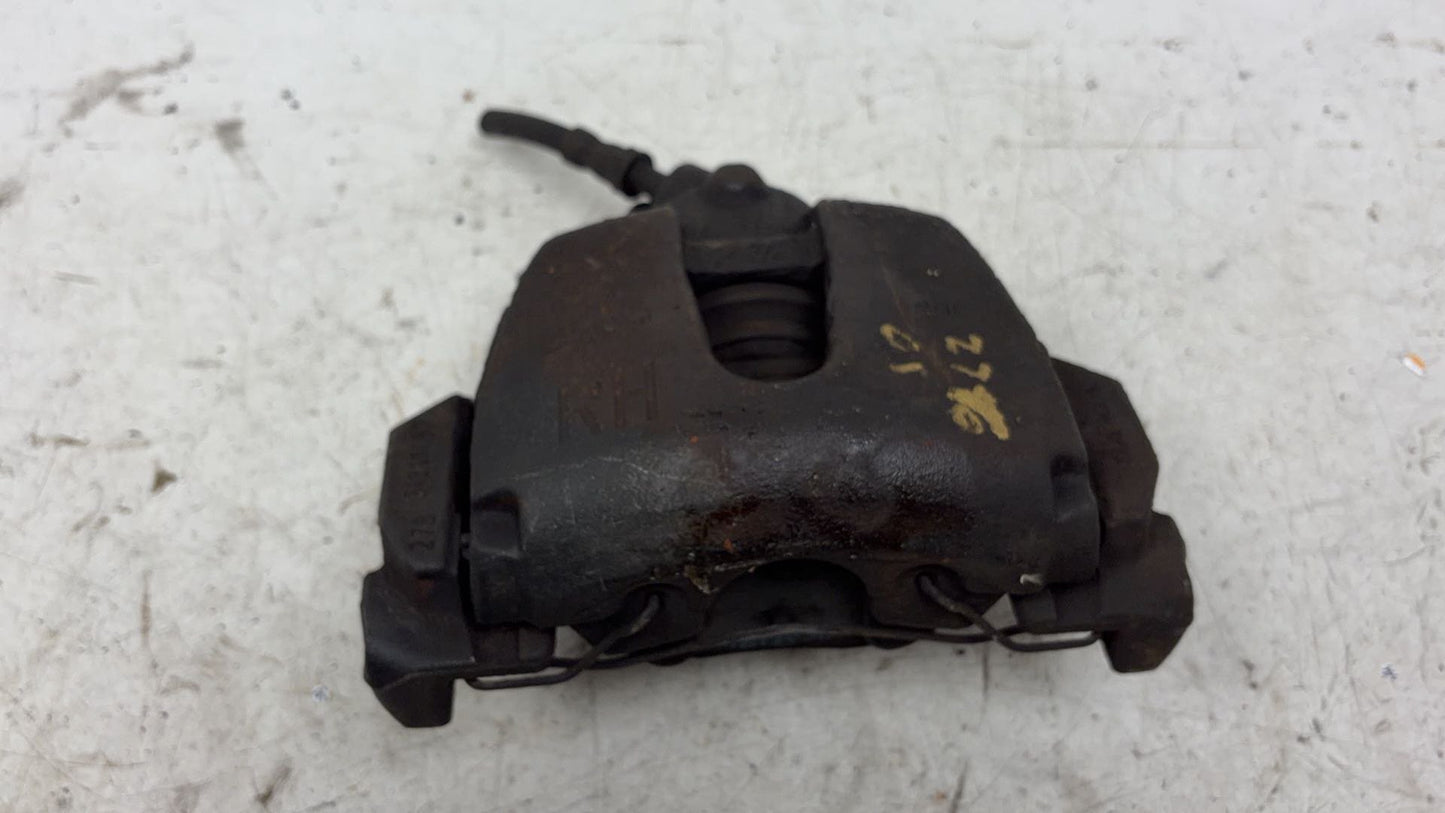 2013 - 2016 Volvo V40 III 525 Hatchback Right Front Caliper 31341487