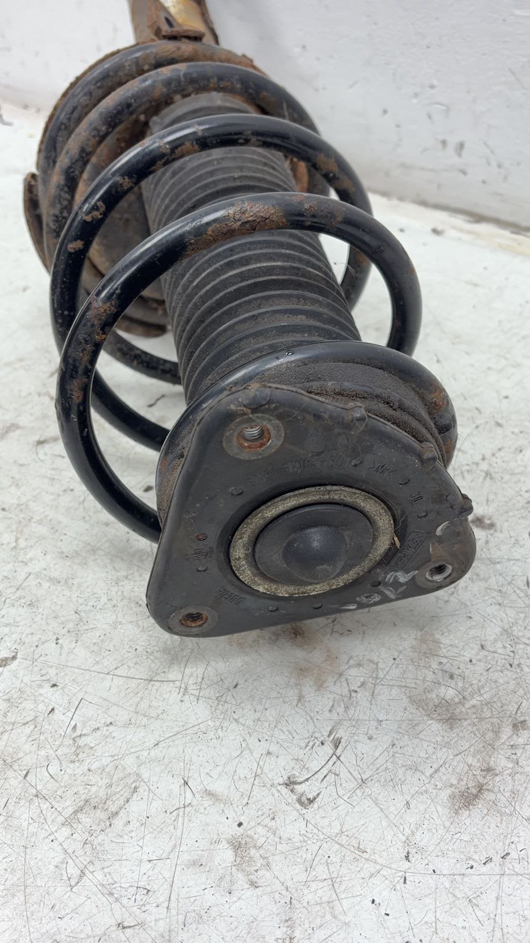 2004 - 2012 Volvo V50   Estate Right Front Shock Absorber 31277605