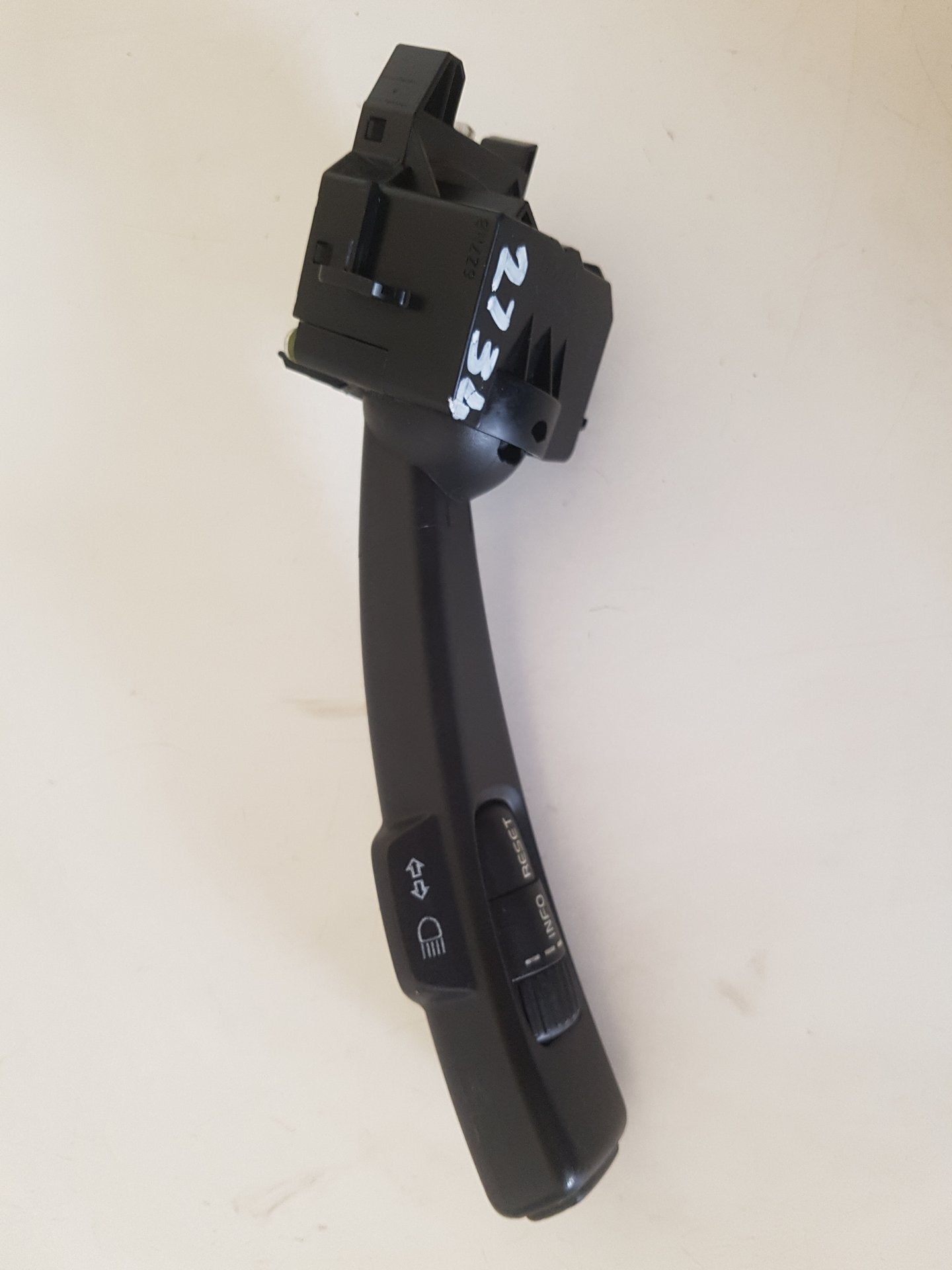 2010 - 2014 Volvo XC60  Estate Headlight Switch