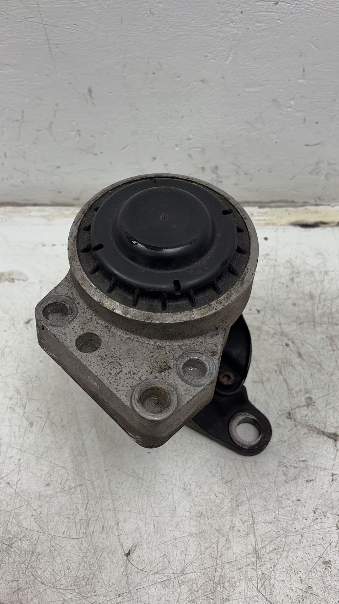 2010 - 2017 Volvo XC60  Estate Engine Mount 9G916F012BB