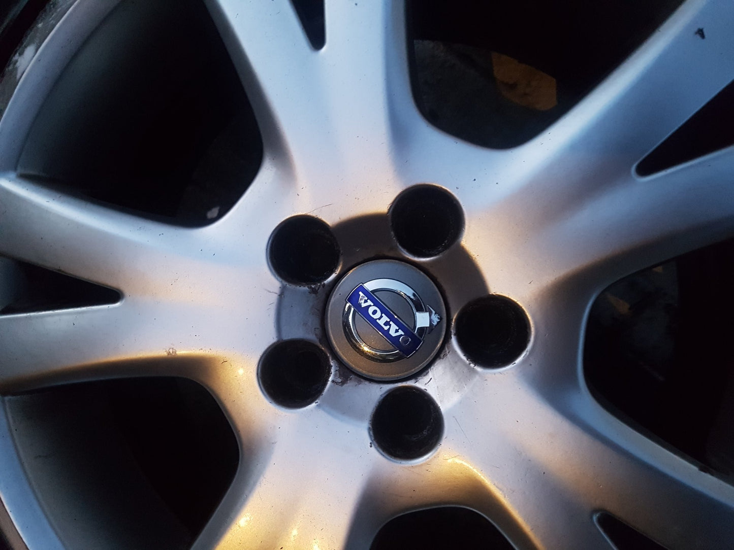 2008 - 2011 Volvo V70  Estate Alloy Wheel 30643770