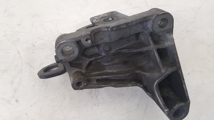 2000 - 2007 Volvo XC70  Estate ENGINE MOUNT (PASSENGER SIDE TOP) 326C88