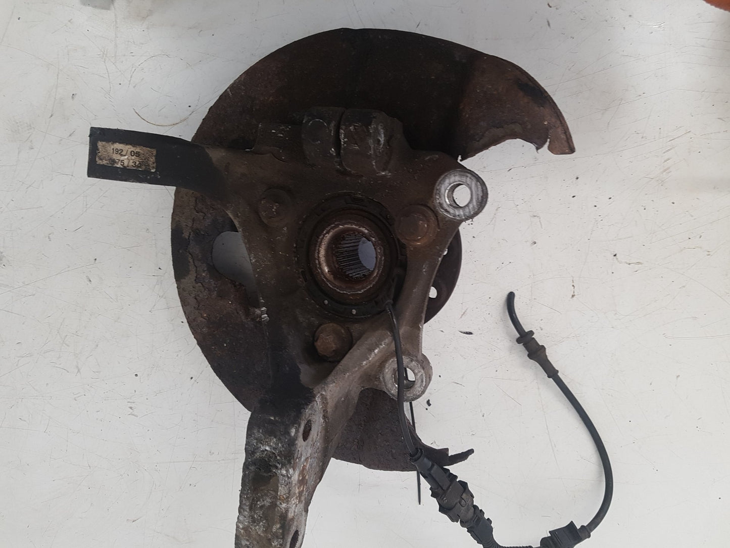 2003 - 2010 Saab 9-3  Saloon Right Front Hub Assembly