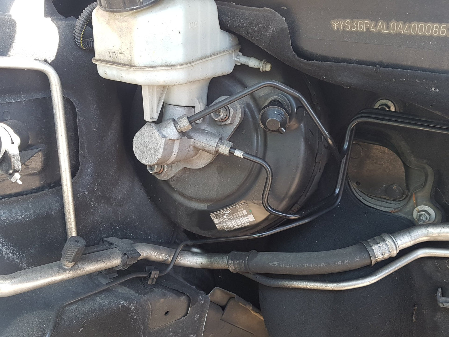 2010 - 2012 Saab 95  Saloon Brake Booster 13228187