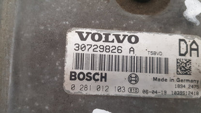 2000 - 2007 Volvo XC70  Estate Engine ECU 30729826A