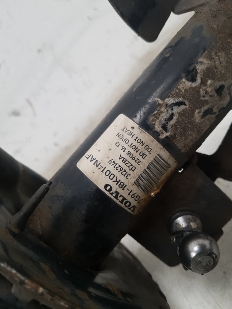 2008 - 2012 Volvo XC70  Estate Left Front Shock Absorber 31262149