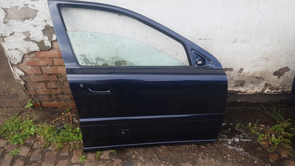 2000 - 2008 Volvo V70  Estate DOOR - COMPLETE (DRIVER SIDE FRONT) 30796487