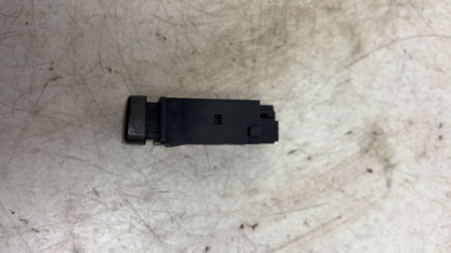 2012 - 2015 Volvo V40  Hatchback ALARM SENSOR RELAY 30889360