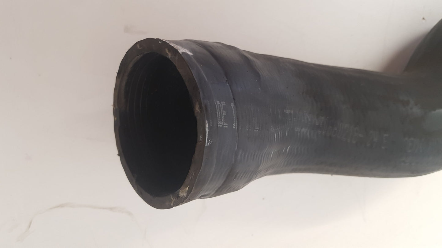 2001 - 2005 Volvo V70  Estate INTERCOOLER PIPE / BOOST HOSE 30680218