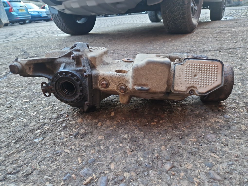 2002 - 2006 Volvo XC90  Estate Rear Differential Assembly 30700003