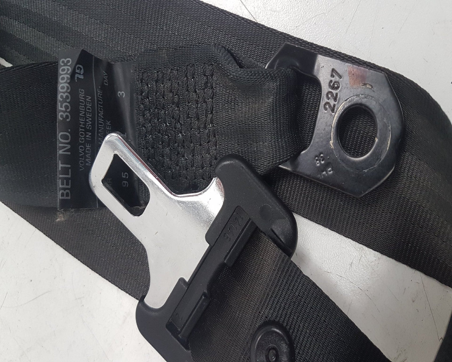 1994 - 1997 Volvo 850  Estate Right Rear Seat belt 3539993