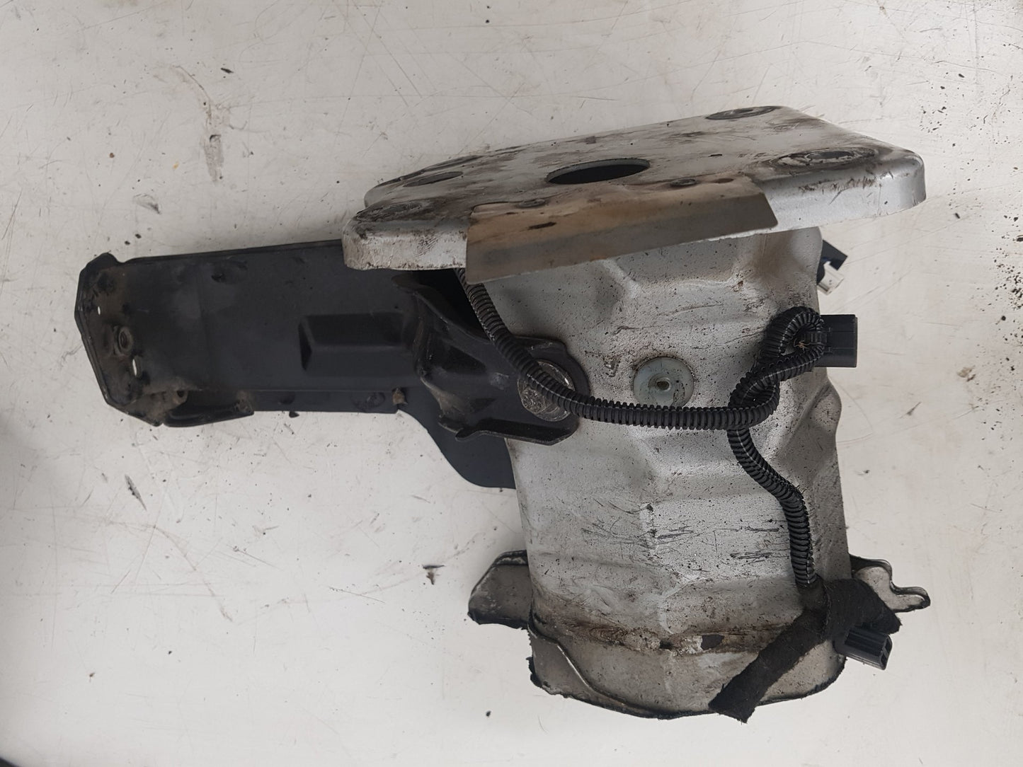 2008 - 2013 Volvo XC60 I 156 Estate PASSENGER SIDE CHASSIS CUT