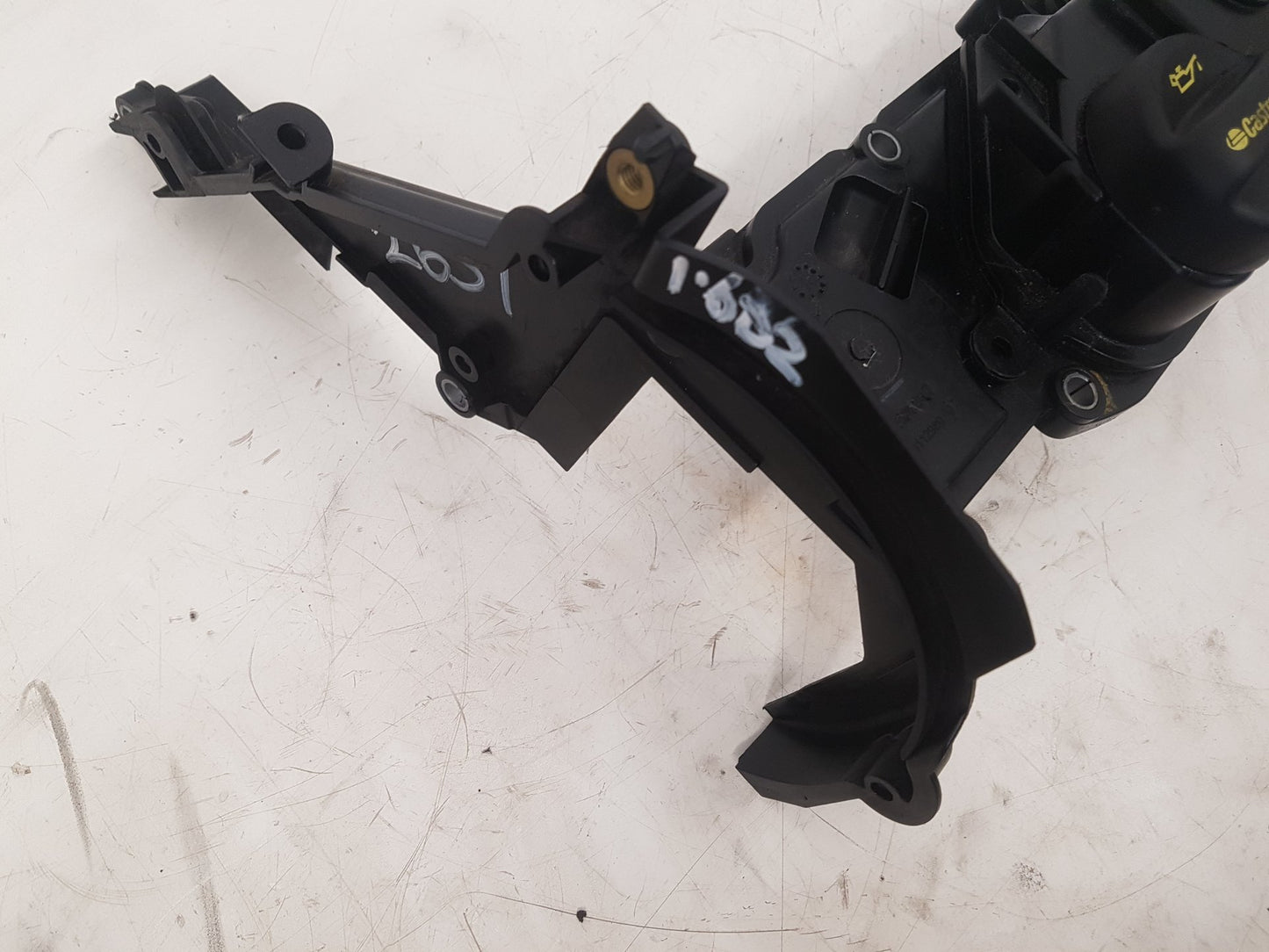 2010 - 2012 Volvo V50   Estate ROCKER VALVE COVER 9689112980