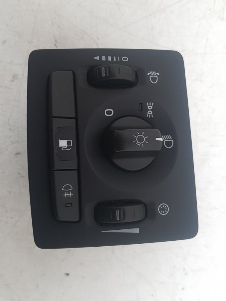 2005 - 2012 Volvo S40  Saloon Headlight Switch 30739298