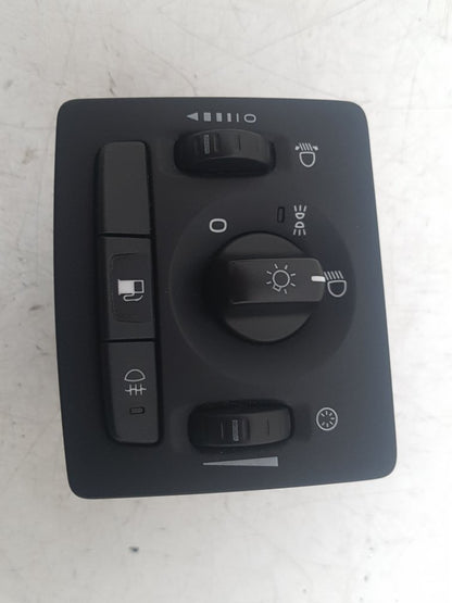 2005 - 2012 Volvo S40  Saloon Headlight Switch 30739298