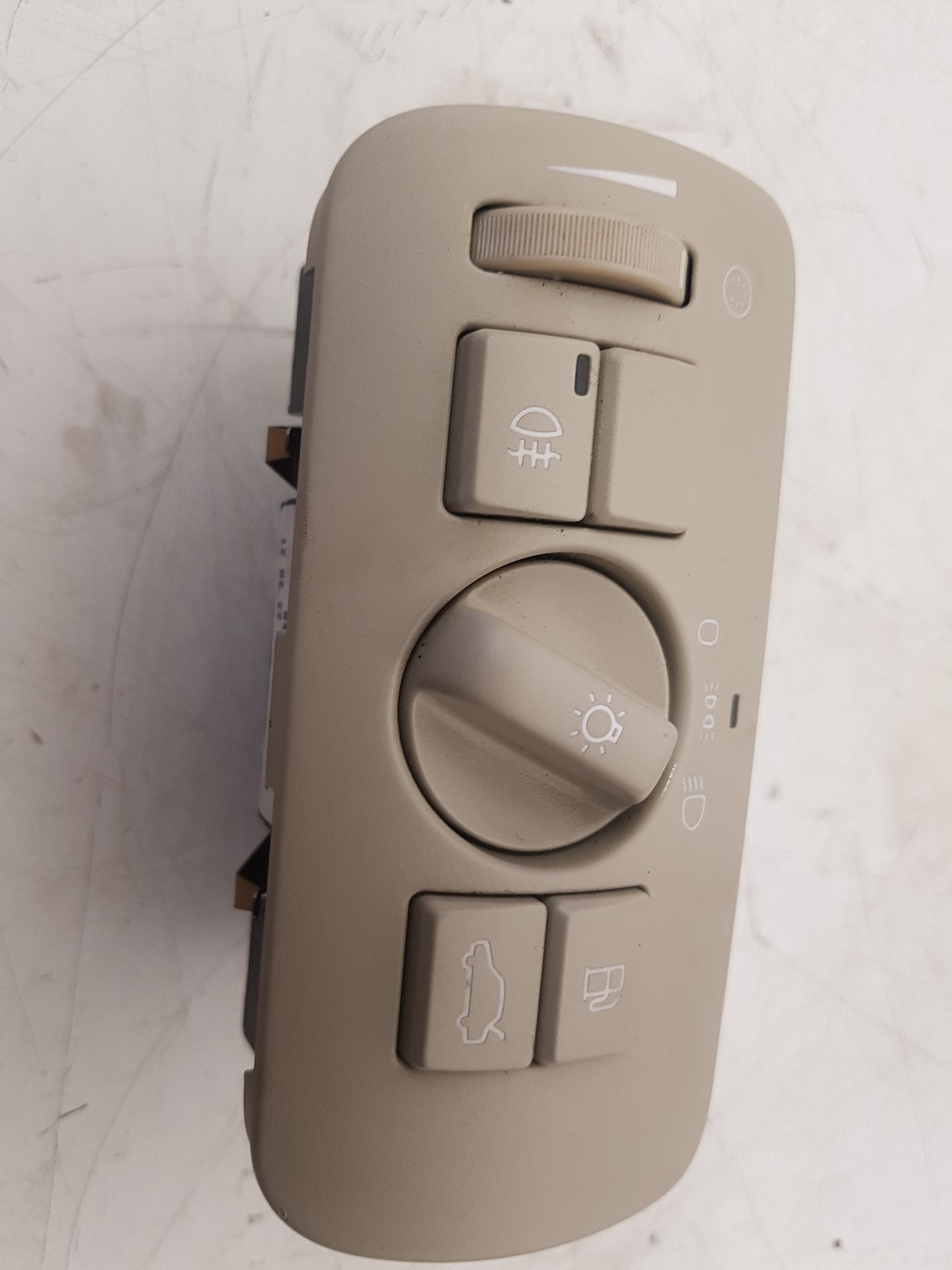 2008 - 2013 Volvo XC60 I 156 Estate Headlight Switch 39739428