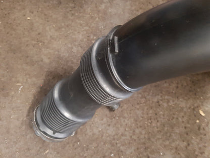 2017 - 2026 Volvo V60 II 225 Estate AIR INTAKE RESONATOR PIPE 31657341