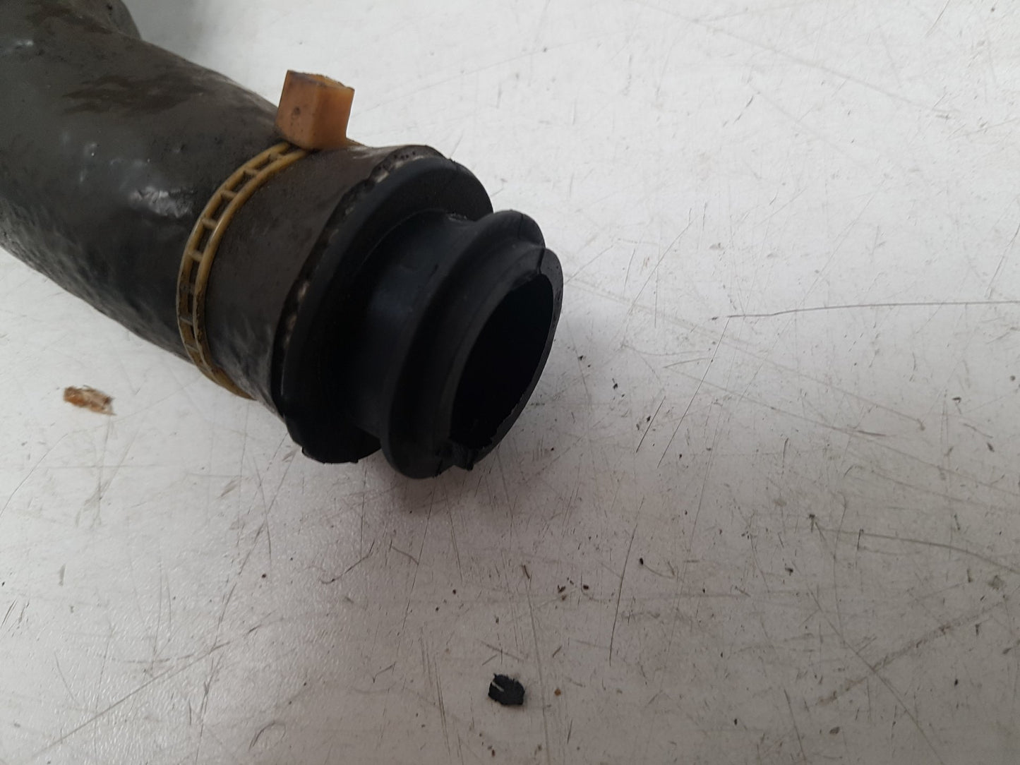 2010 - 2012 Volvo C30  Hatchback INTAKE PIPE AV61-6C784-AD