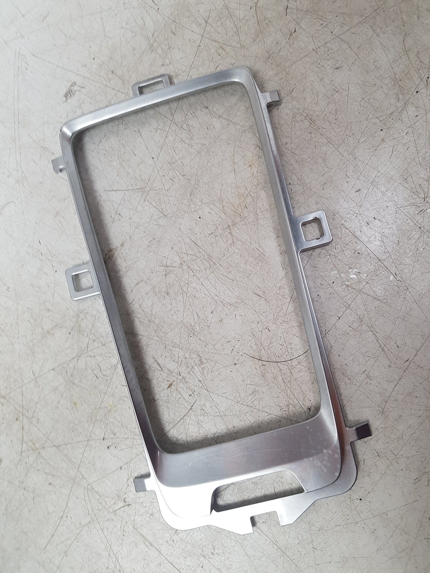 2012 - 2019 Volvo V40  Hatchback Centre Console 31348296