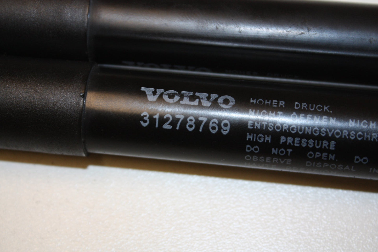 2012 Volvo S60  Saloon BONNET STRUTS/RAMS - PAIR 31278769